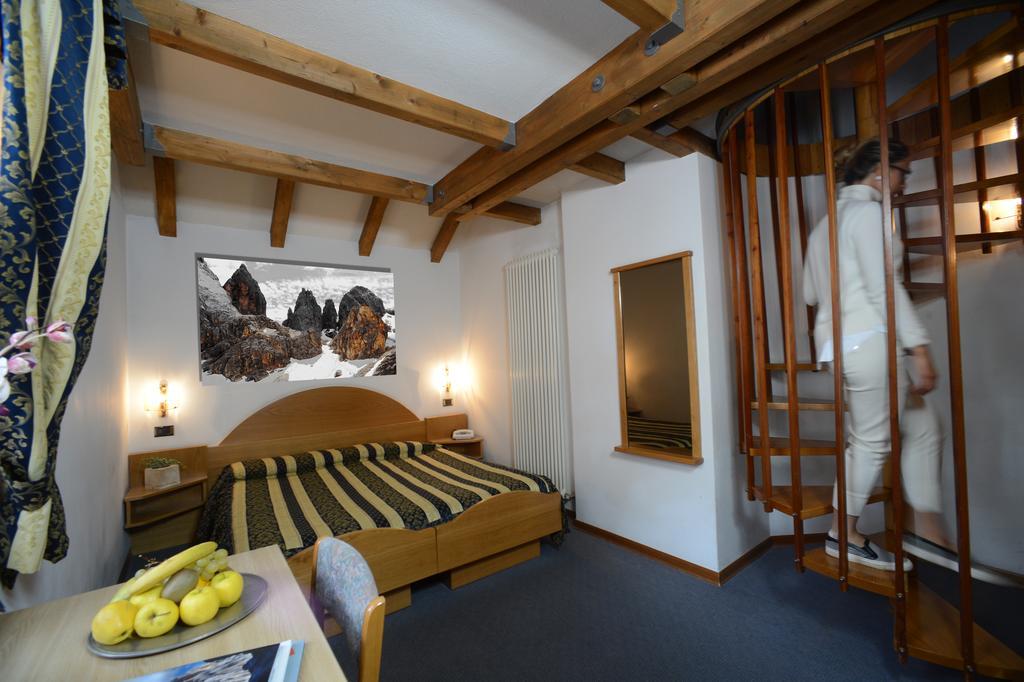 Hotel Margherita 산마르티노디카스트로차 객실 사진